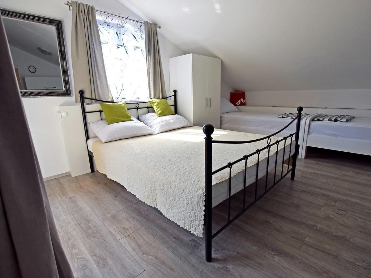 Apartman Branka Стариград-Паклениця Екстер'єр фото